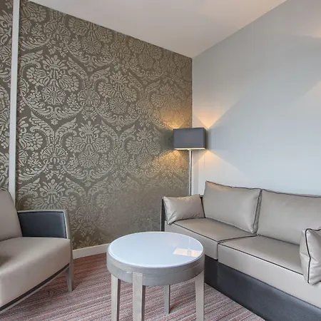 Hotel Timhotel Opéra Blanche Fontaine 4*