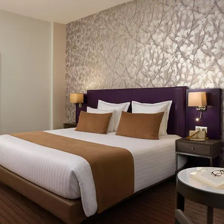 Timhotel Opéra Blanche Fontaine 4*