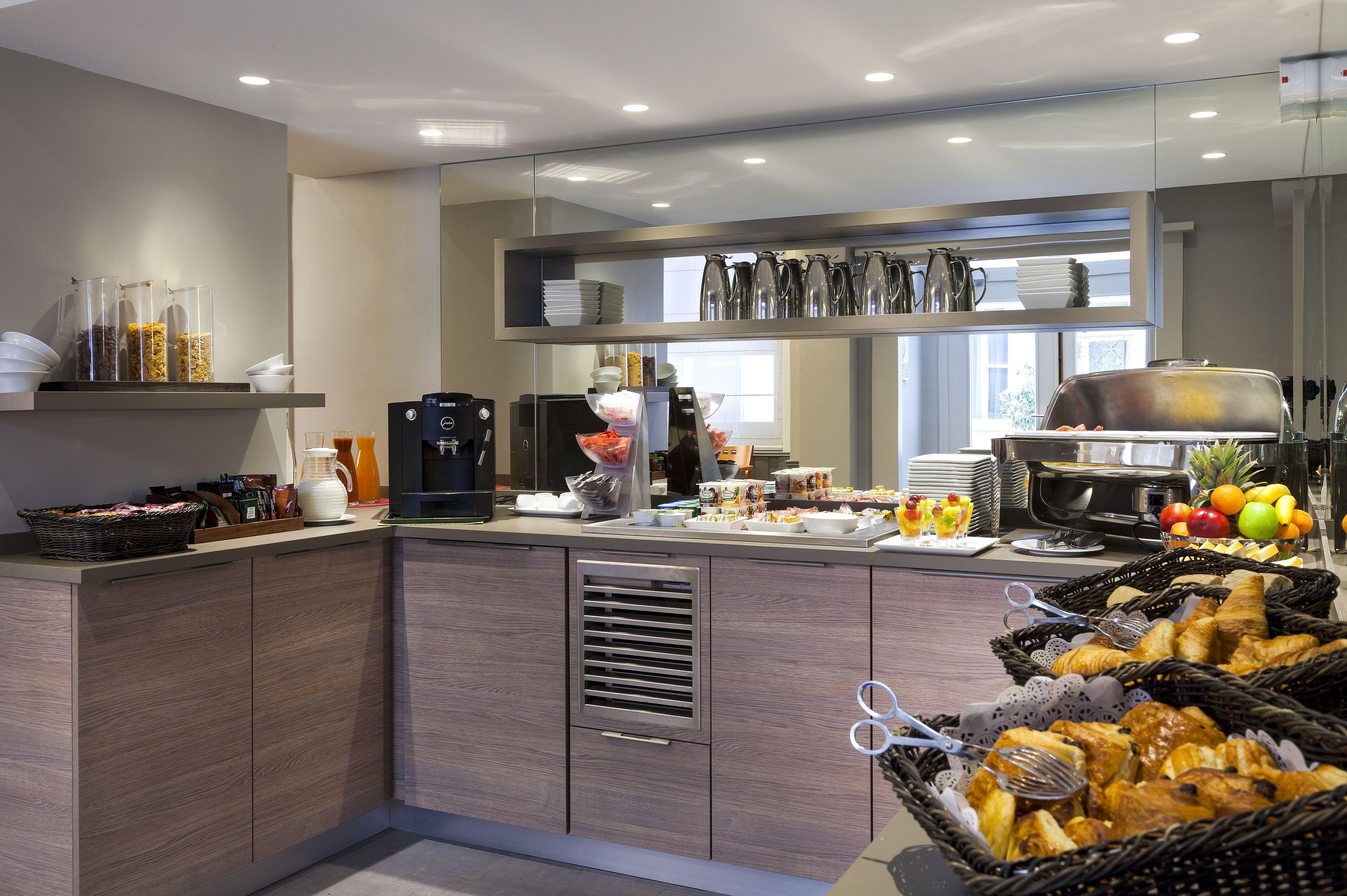 Hotel Timhotel Opéra Blanche Fontaine Parigi